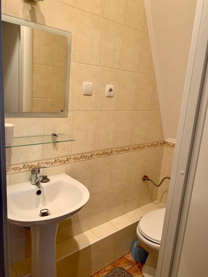 Комфортабельный Коттедж Bed & Breakfast Svityaz' Dış mekan fotoğraf