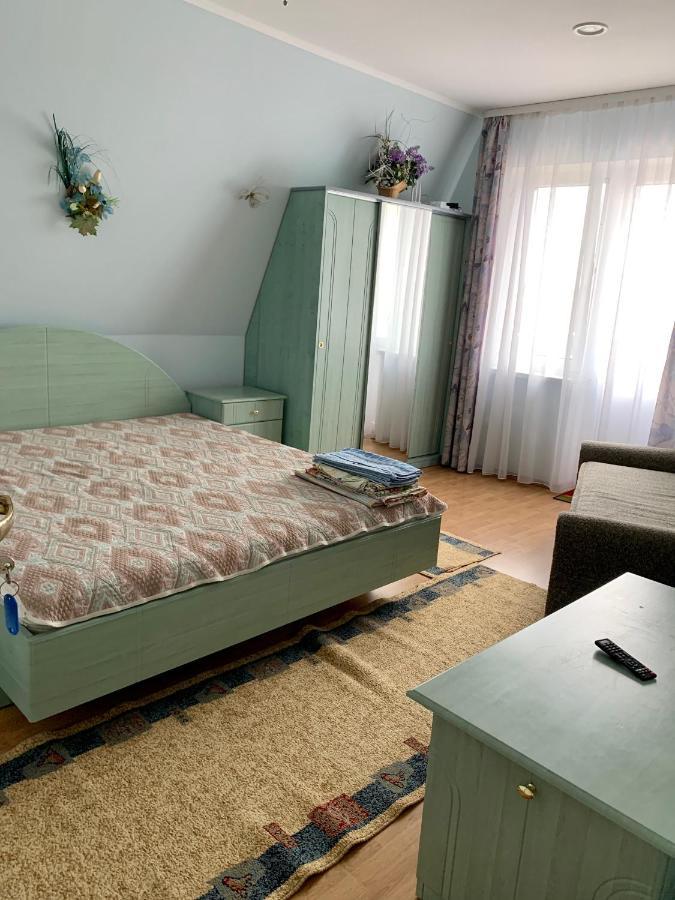 Комфортабельный Коттедж Bed & Breakfast Svityaz' Dış mekan fotoğraf