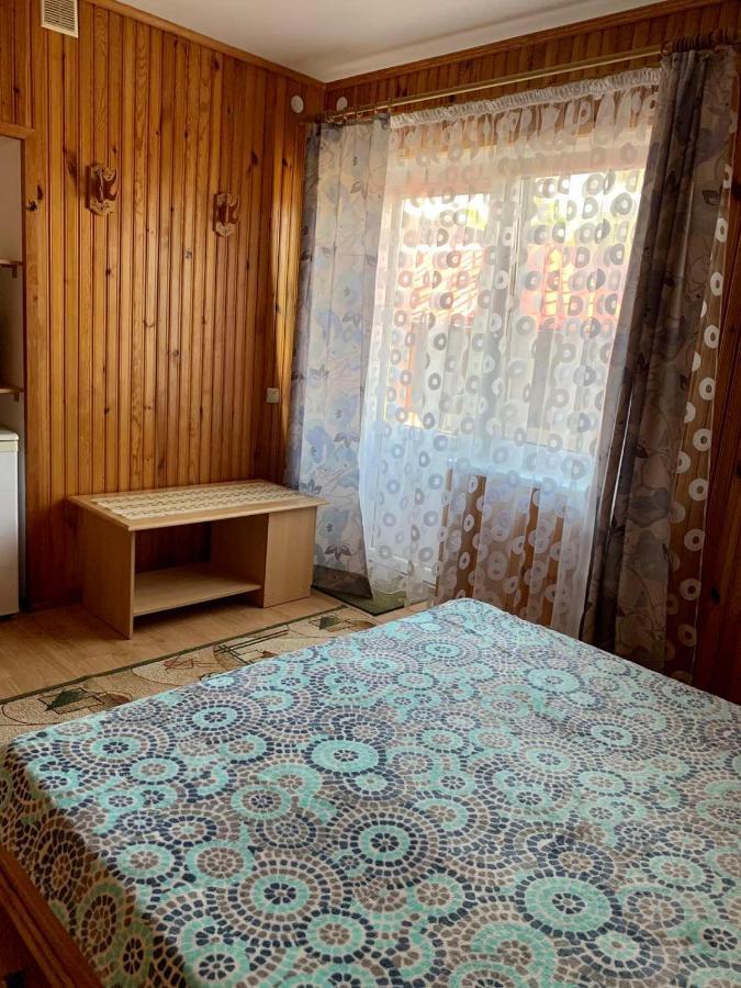 Комфортабельный Коттедж Bed & Breakfast Svityaz' Dış mekan fotoğraf