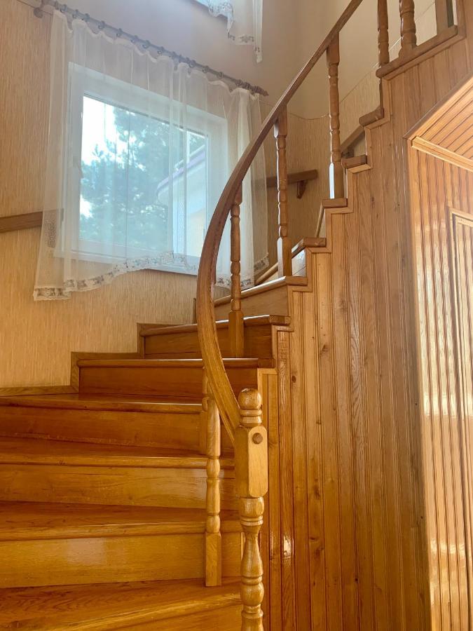 Комфортабельный Коттедж Bed & Breakfast Svityaz' Dış mekan fotoğraf
