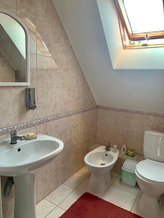 Комфортабельный Коттедж Bed & Breakfast Svityaz' Dış mekan fotoğraf